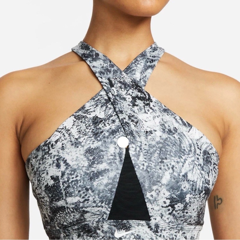 NIKE DriFit Wrap Halter Padded Bra All Over Print Gray Activewear Women's L $50